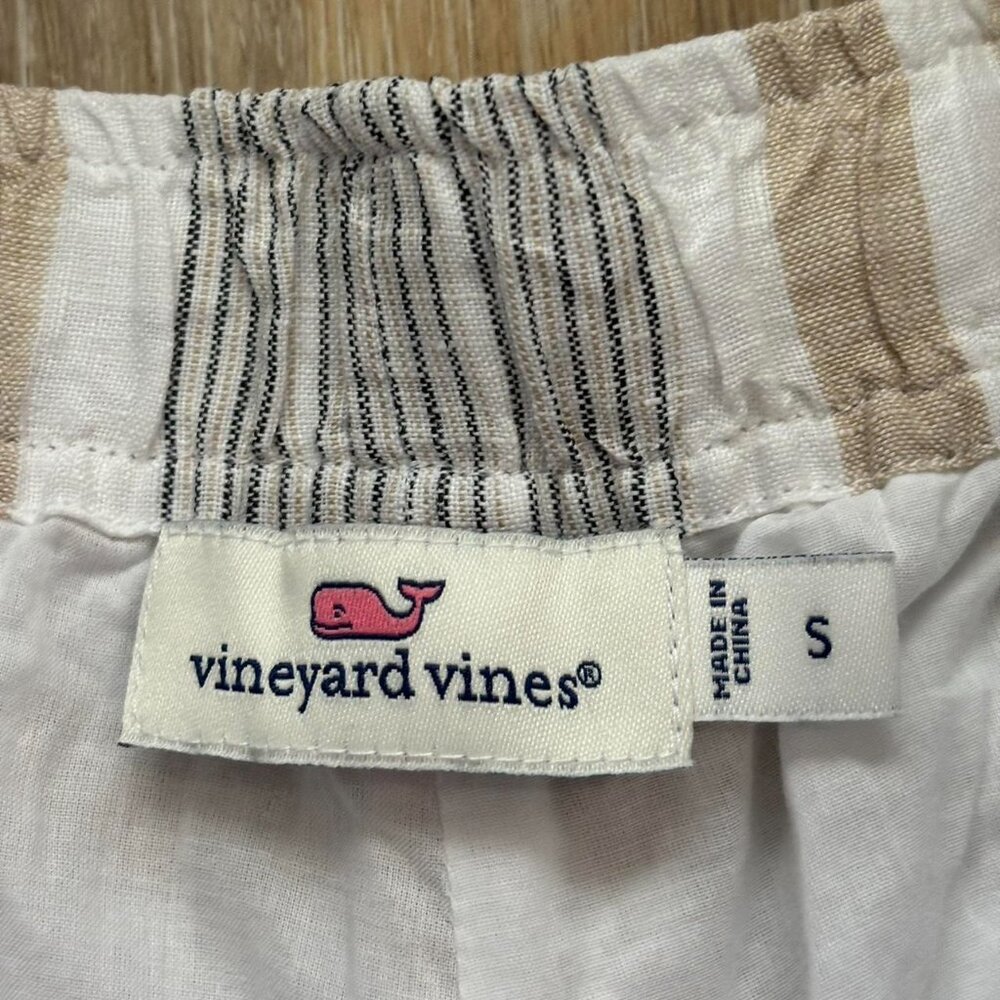 Vineyard Vine Shorts - Picture 3 of 3